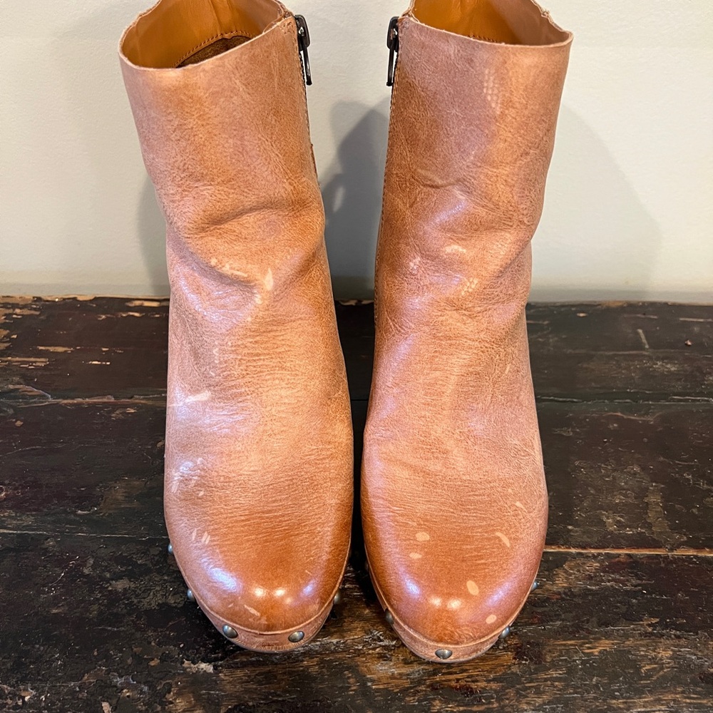 Kork-Ease Dianna Leather Ankle Bootie